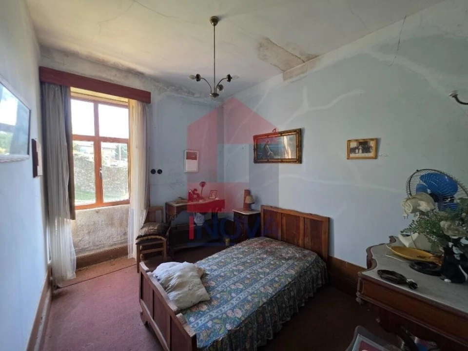 Moradia T7 para Venda em Pico de Regalados, Gondiães e Mós Foto 8