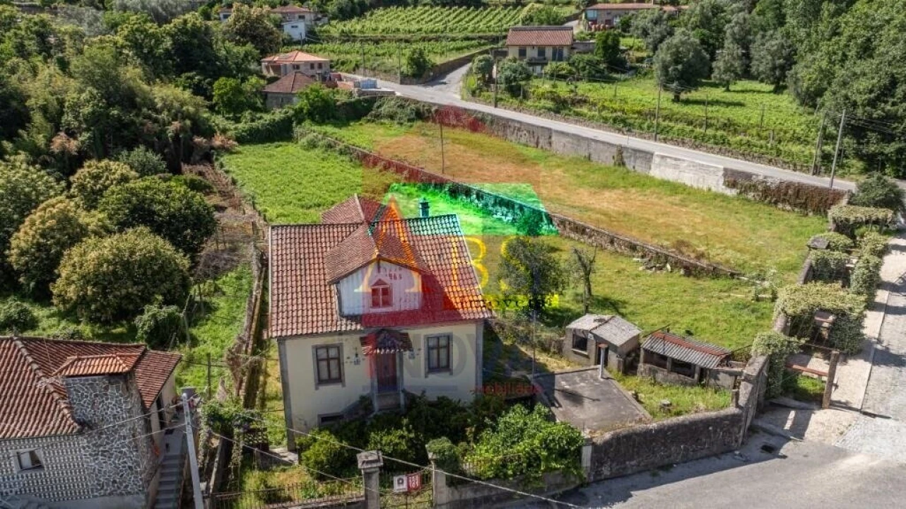 Moradia T7 para Venda em Pico de Regalados, Gondiães e Mós Foto 21
