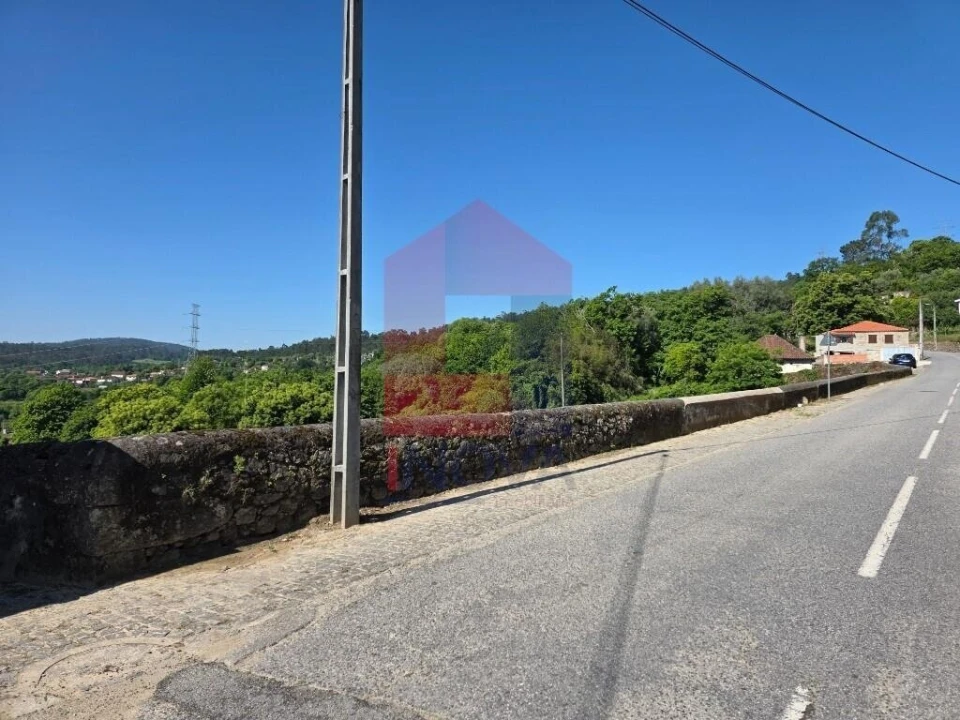 Moradia T7 para Venda em Pico de Regalados, Gondiães e Mós Foto 48