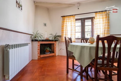 Negócio para Venda em Abitureiras