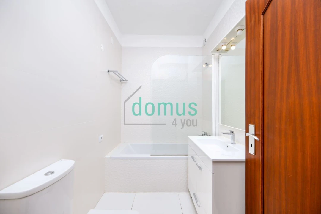 Apartamento T5 para Venda em Paranhos Foto 16