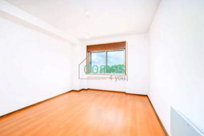 Apartamento T5 para Venda em Paranhos