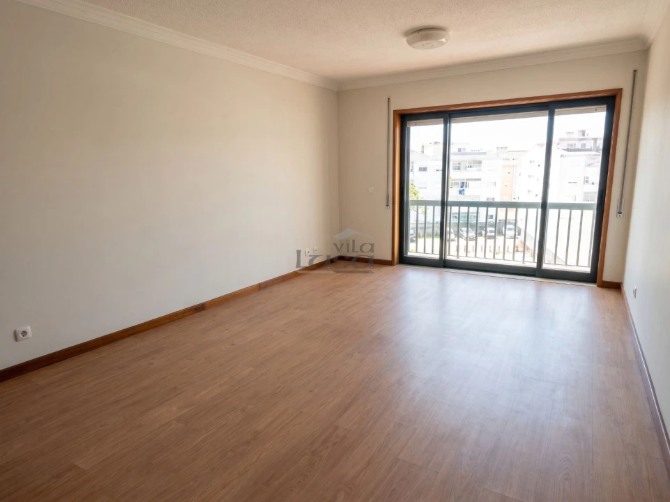 Apartamento T2 para Arrendamento em Paranhos Foto 1