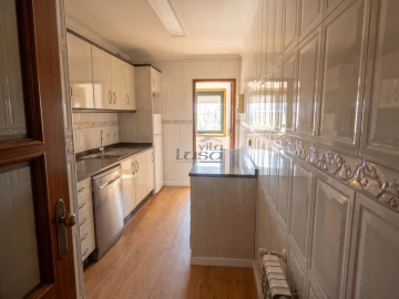Apartamento T2 para Arrendamento em Paranhos