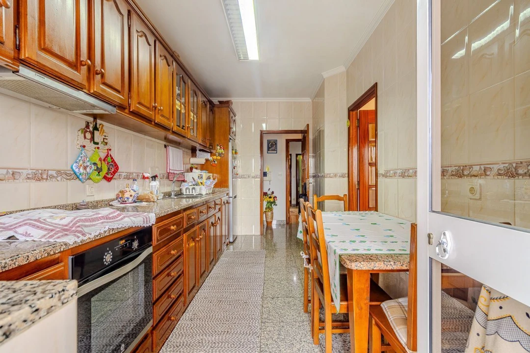 Apartamento T3 para Venda em Bonfim Foto 9