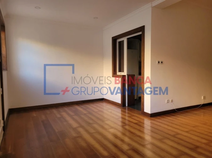 Apartamento T2 para Venda em Cedofeita, Santo Ildefonso, Sé, Miragaia, São Nicolau e Vitória Foto 2