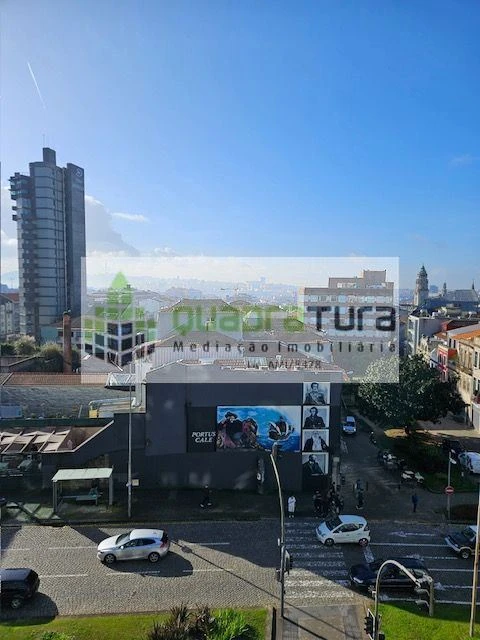 Apartamento T4 para Venda em Cedofeita, Santo Ildefonso, Sé, Miragaia, São Nicolau e Vitória