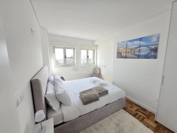 Apartamento T4 para Venda em Cedofeita, Santo Ildefonso, Sé, Miragaia, São Nicolau e Vitória