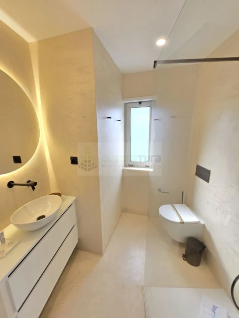 Apartamento T4 para Venda em Cedofeita, Santo Ildefonso, Sé, Miragaia, São Nicolau e Vitória