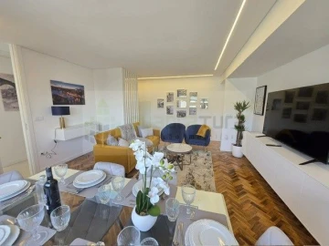 Apartamento T4 para Venda em Cedofeita, Santo Ildefonso, Sé, Miragaia, São Nicolau e Vitória