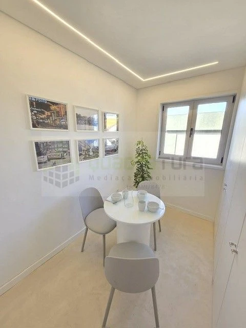 Apartamento T4 para Venda em Cedofeita, Santo Ildefonso, Sé, Miragaia, São Nicolau e Vitória