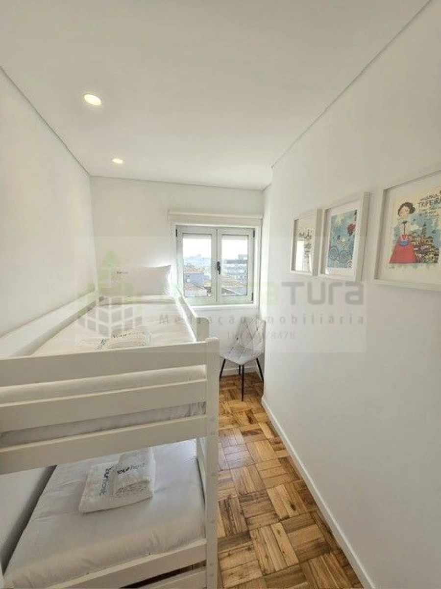 Apartamento T4 para Venda em Cedofeita, Santo Ildefonso, Sé, Miragaia, São Nicolau e Vitória Foto 19