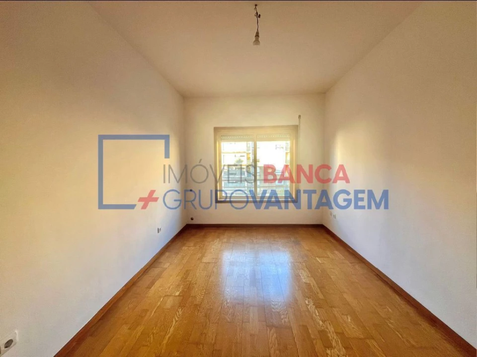 Apartamento T3 para Venda em Aguas Santas Foto 17