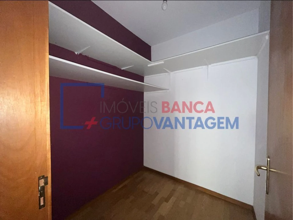 Apartamento T3 para Venda em Aguas Santas Foto 23