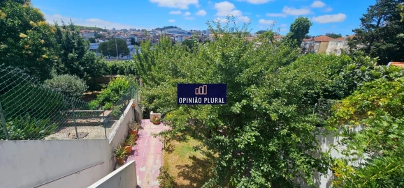 Moradia T5 para Venda em Campanhã