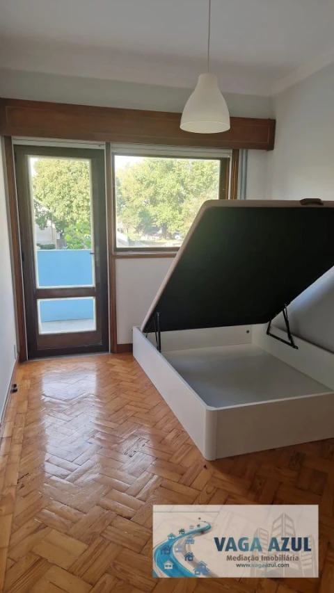 Quarto para Arrendamento em Paranhos