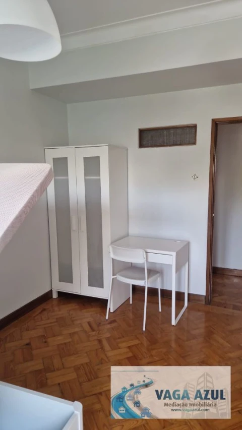 Quarto para Arrendamento em Paranhos