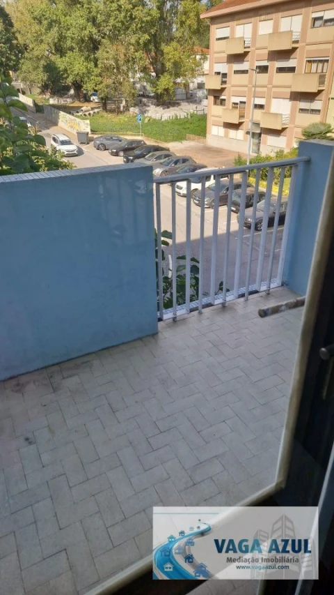Quarto para Arrendamento em Paranhos