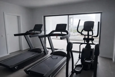 Apartamento T4 para Venda em Santo António dos Cavaleiros e Frielas