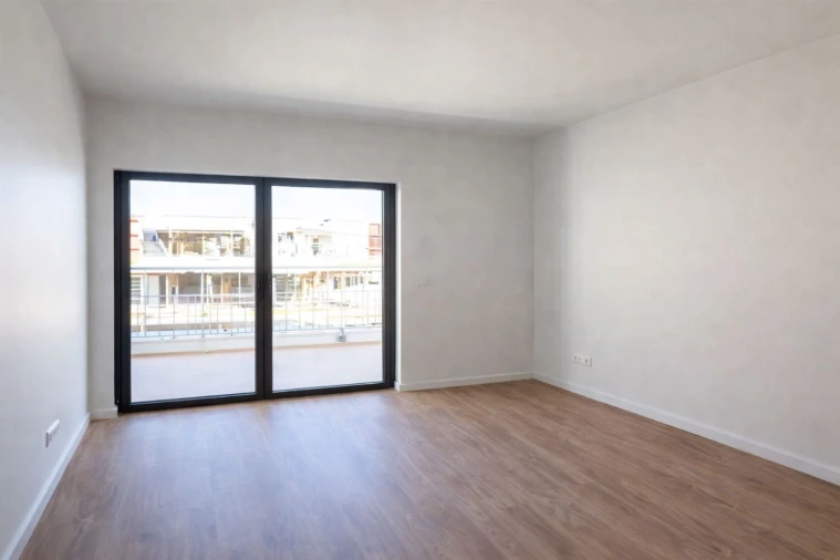 Apartamento T4 para Venda em Santo António dos Cavaleiros e Frielas Foto 4
