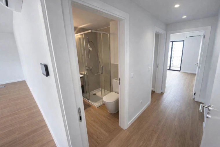 Apartamento T4 para Venda em Santo António dos Cavaleiros e Frielas Foto 10