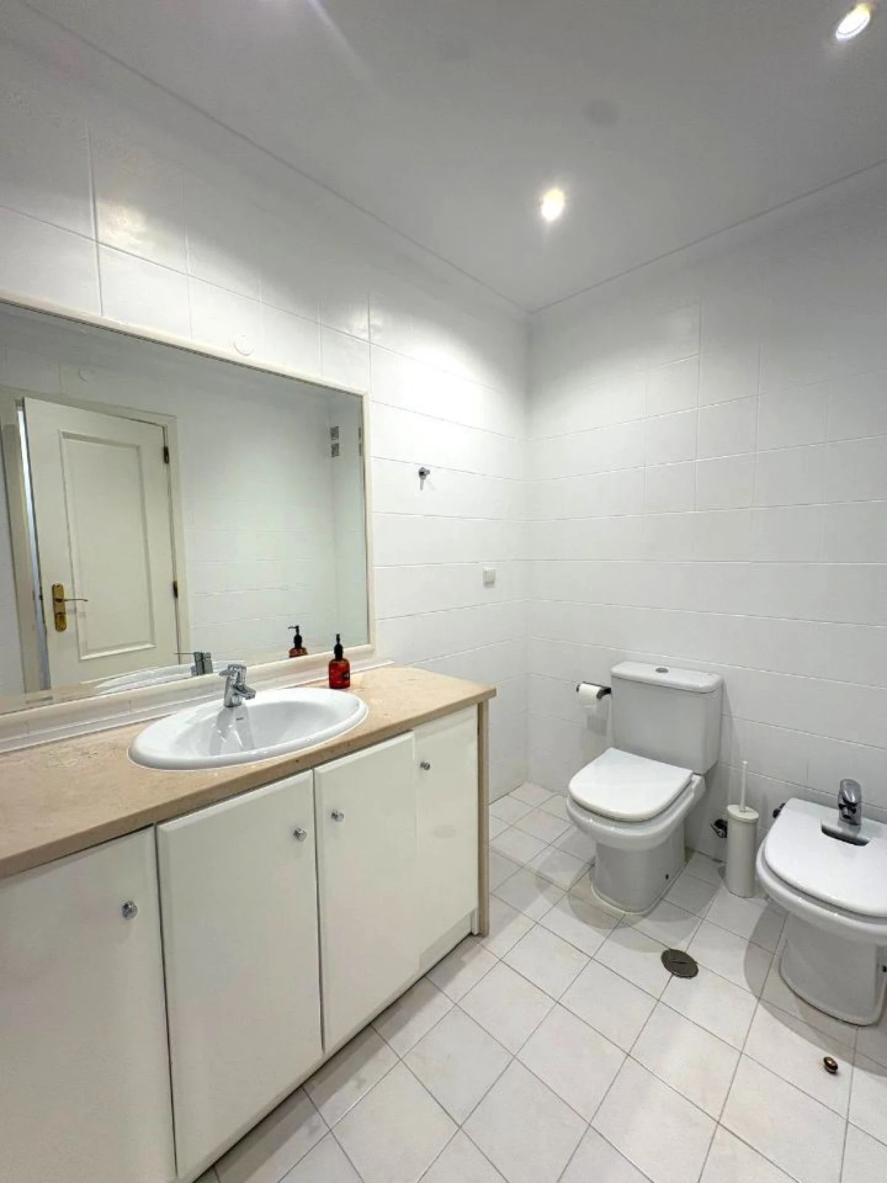 Apartamento T2 para Arrendamento em Oeiras e São Julião da Barra, Paço de Arcos e Caxias Foto 22