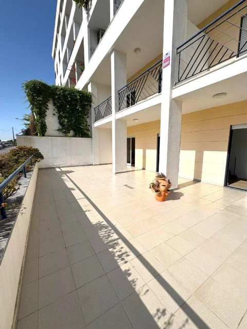 Apartamento T2 para Arrendamento em Oeiras e São Julião da Barra, Paço de Arcos e Caxias