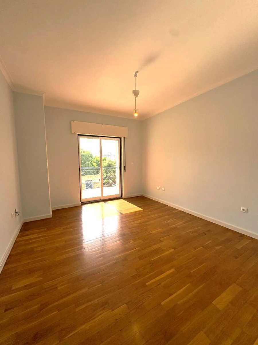 Apartamento T2 para Arrendamento em Oeiras e São Julião da Barra, Paço de Arcos e Caxias Foto 24