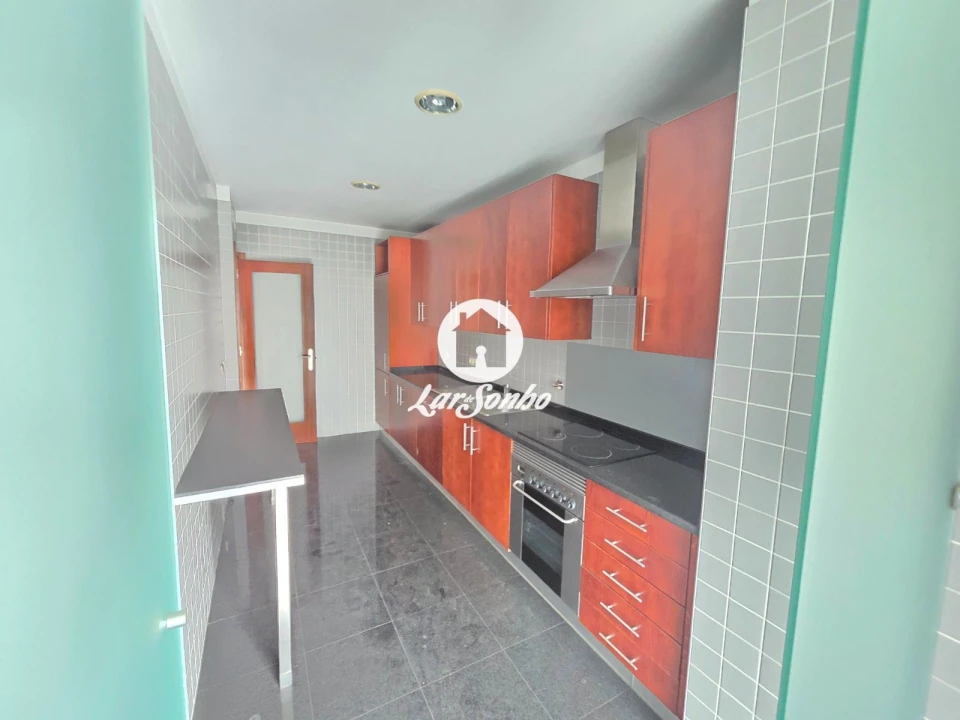 Apartamento T2 para Venda em Cidade da Maia Foto 6