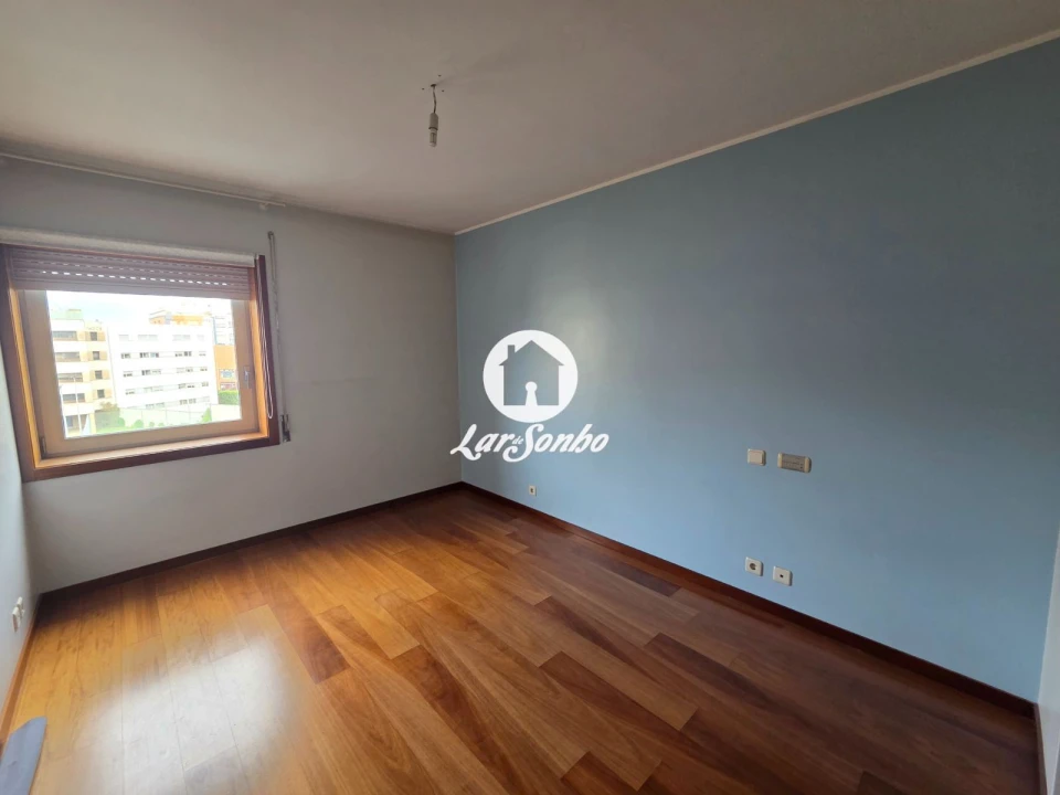 Apartamento T2 para Venda em Cidade da Maia Foto 15