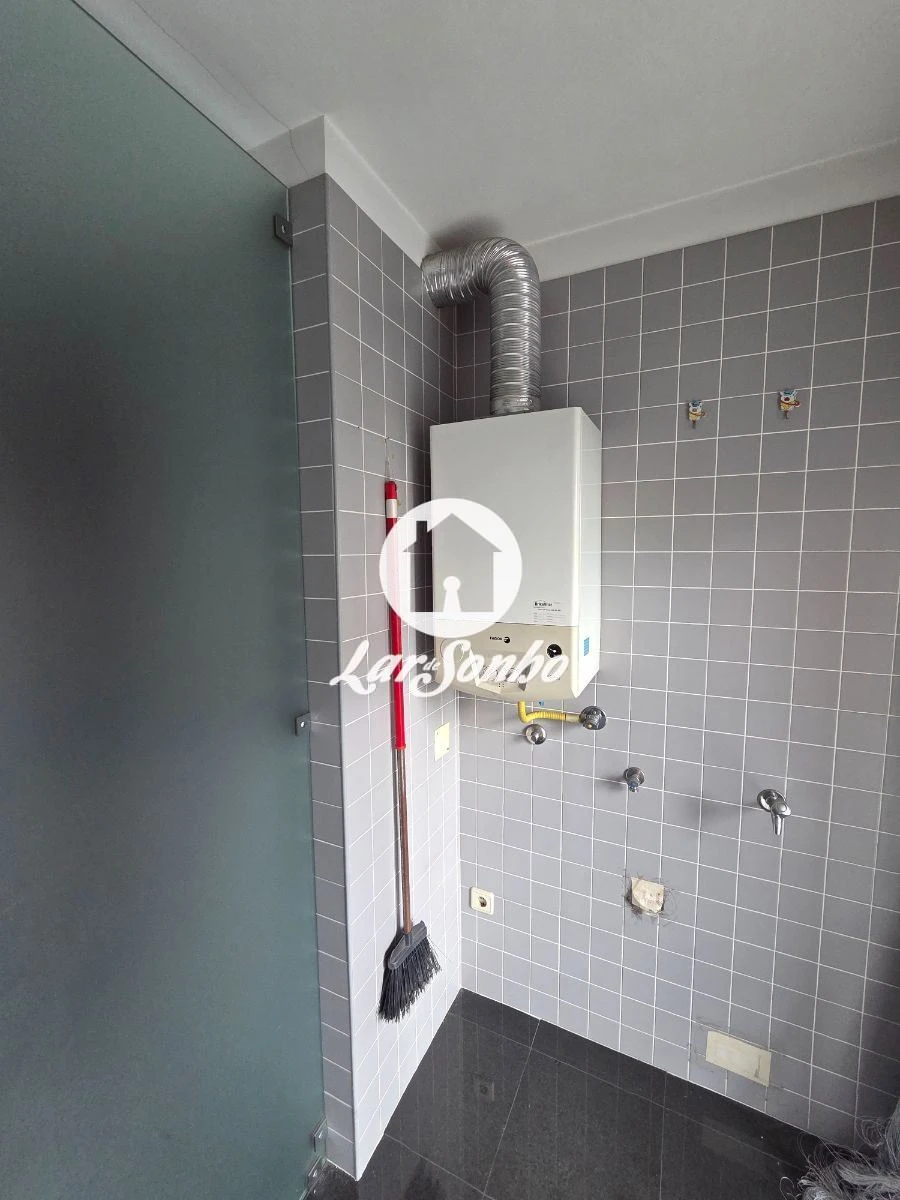 Apartamento T2 para Venda em Cidade da Maia Foto 20