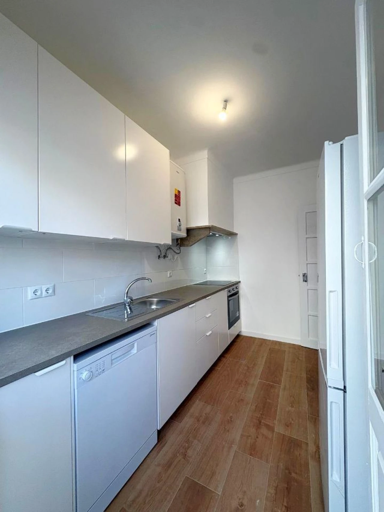 Apartamento T2 para Arrendamento em Seixal, Arrentela e Aldeia de Paio Pires Foto 3