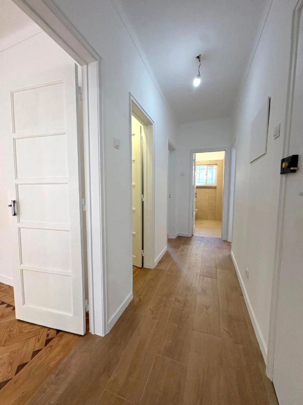 Apartamento T2 para Arrendamento em Seixal, Arrentela e Aldeia de Paio Pires Foto 9