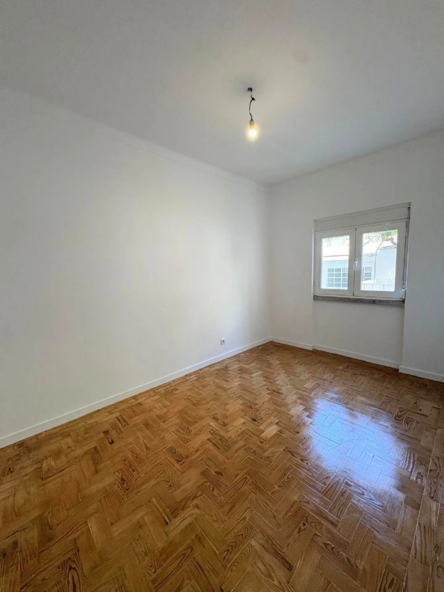 Apartamento T2 para Arrendamento em Seixal, Arrentela e Aldeia de Paio Pires Foto 13