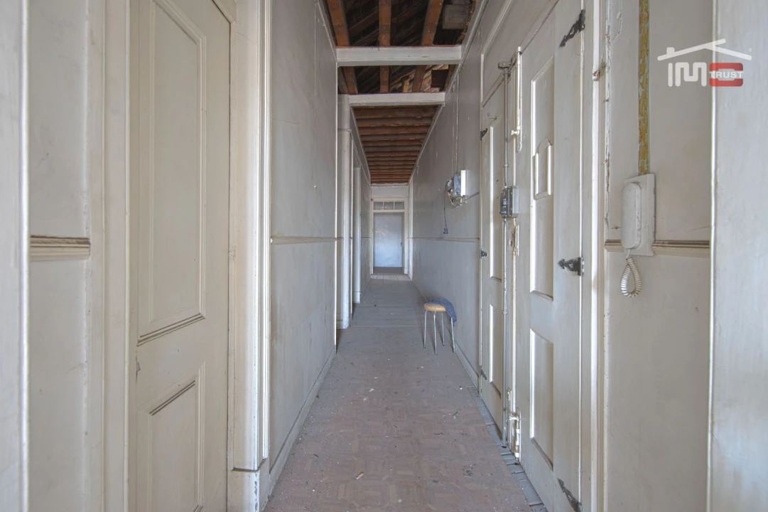 Apartamento T5 para Venda em Alcantara Foto 9