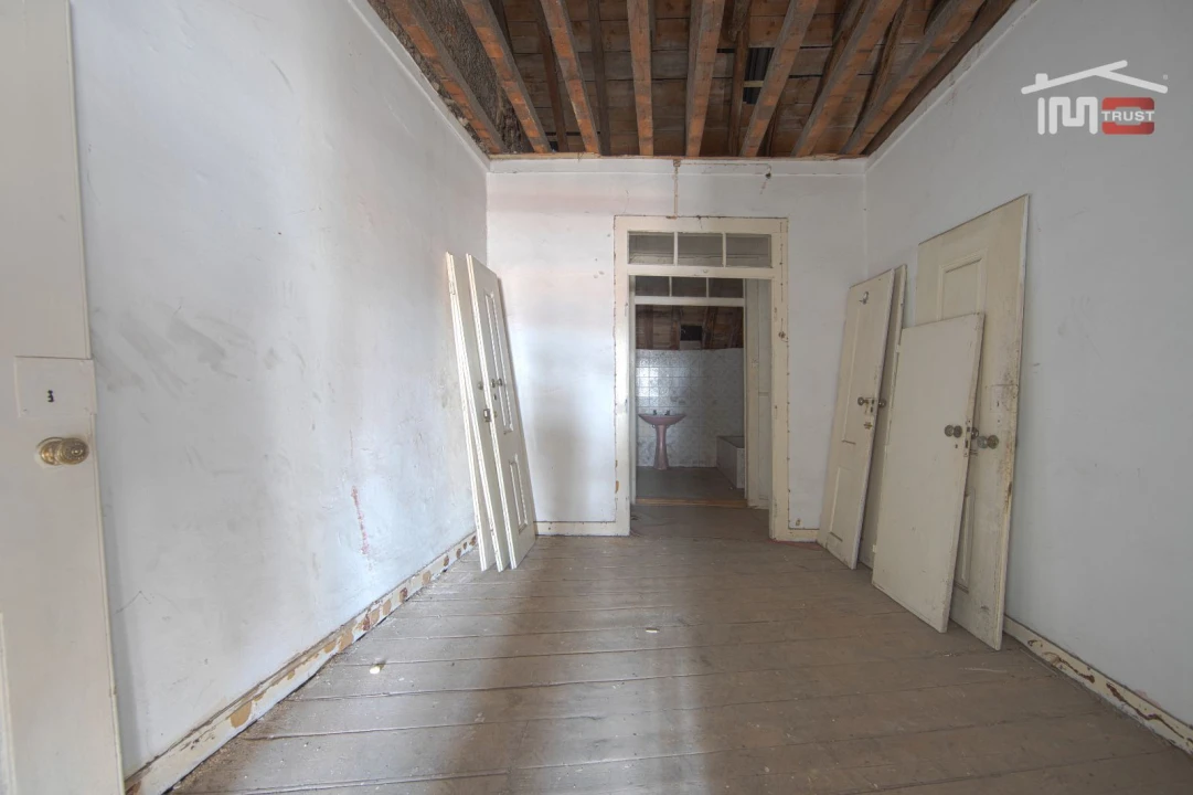 Apartamento T5 para Venda em Alcantara Foto 17