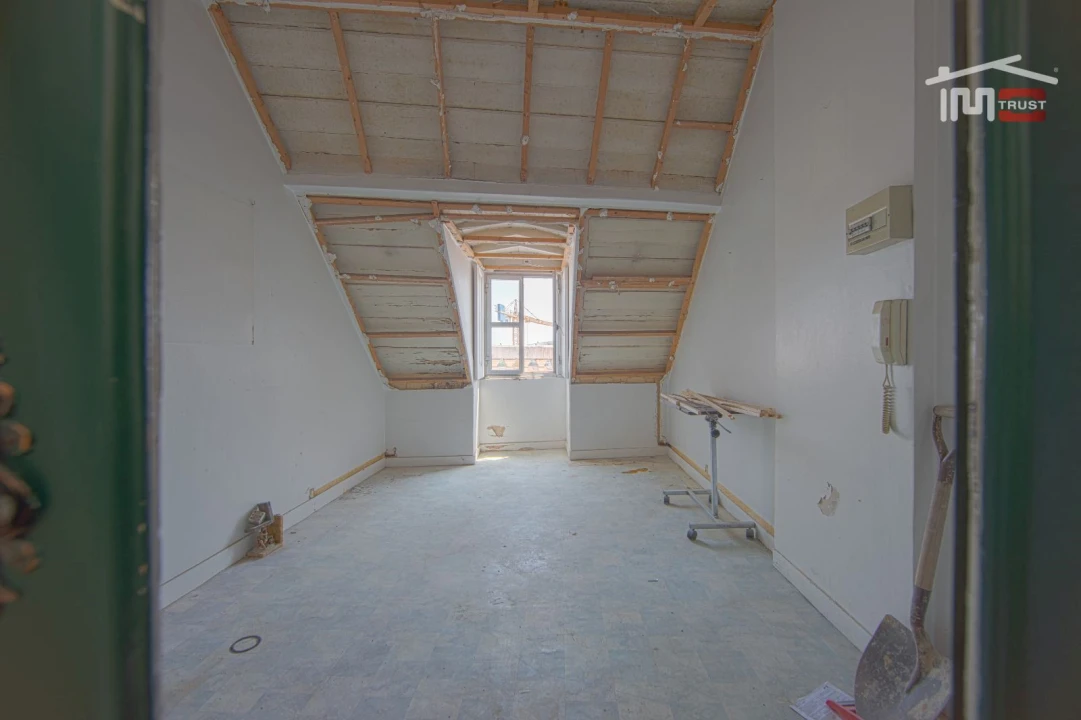 Apartamento T5 para Venda em Alcantara Foto 37