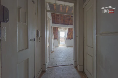 Apartamento T5 para Venda em Alcantara