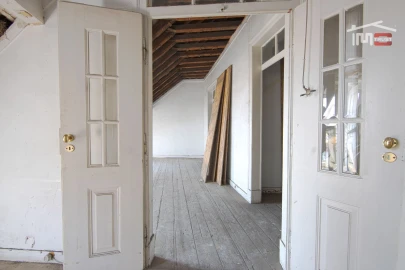 Apartamento T5 para Venda em Alcantara