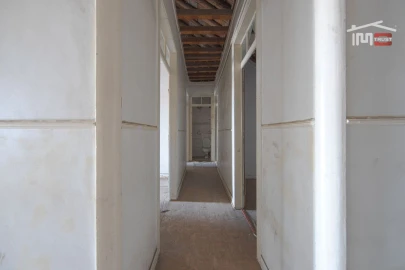 Apartamento T5 para Venda em Alcantara