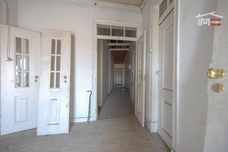 Apartamento T5 para Venda em Alcantara Foto 16