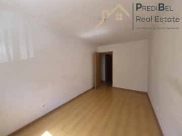 Apartamento T2 para Venda em Santa Clara