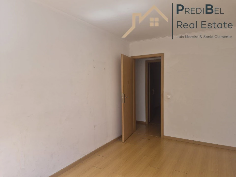 Apartamento T2 para Venda em Santa Clara Foto 7