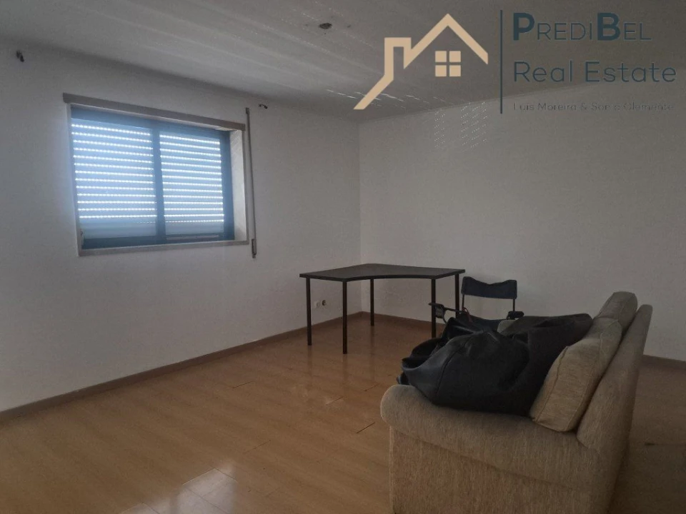 Apartamento T2 para Venda em Santa Clara Foto 3