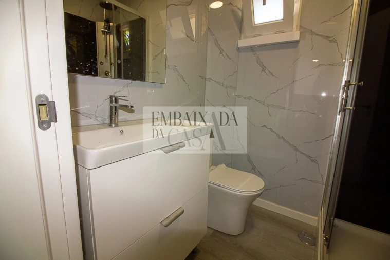 Apartamento T3 para Venda em Laranjeiro e Feijó Foto 10