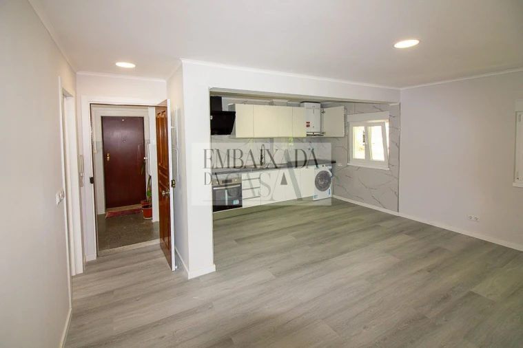 Apartamento T3 para Venda em Laranjeiro e Feijó Foto 3