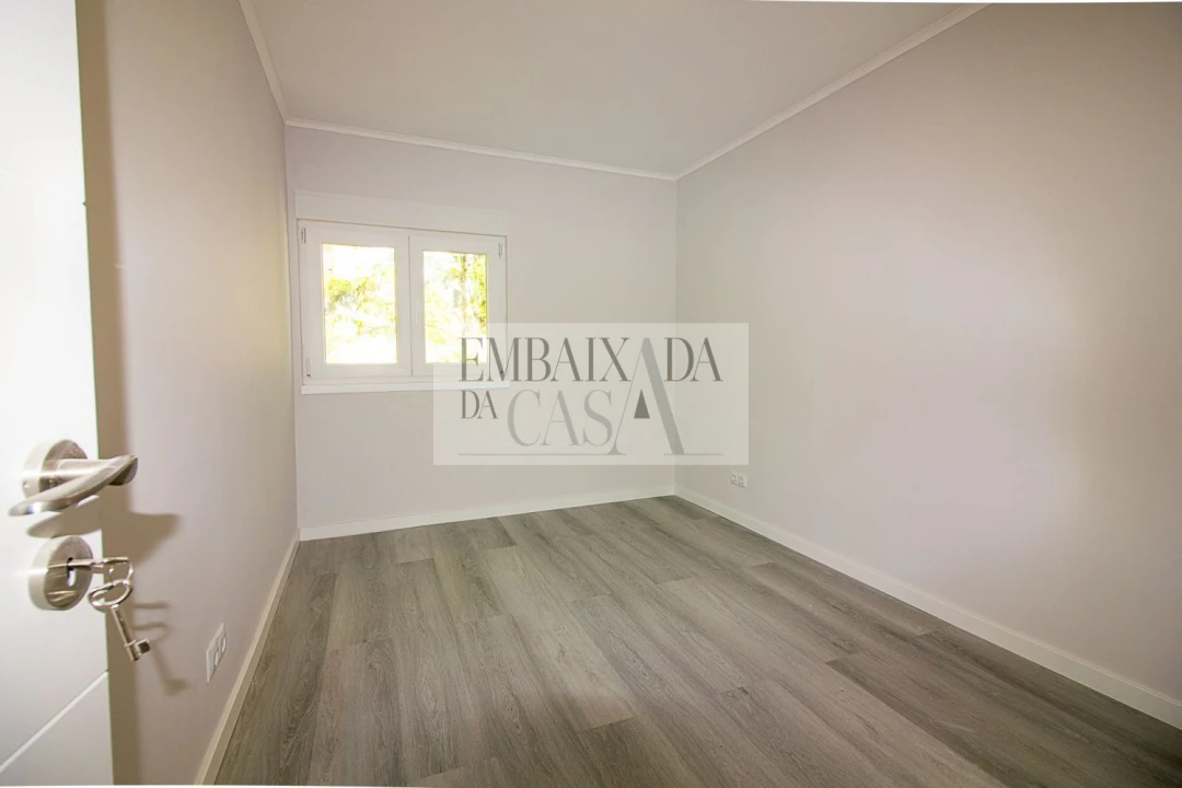 Apartamento T3 para Venda em Laranjeiro e Feijó Foto 5