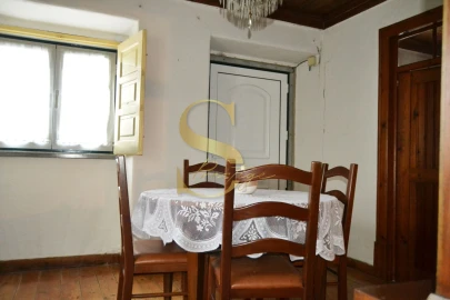 Moradia T3 para Venda em Atouguia