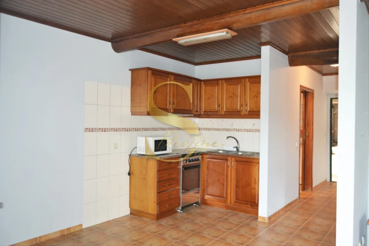 Moradia T3 para Venda em Atouguia Foto 3