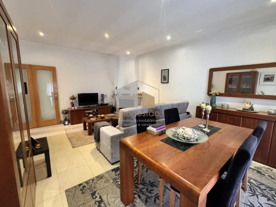 Apartamento T3 para Venda em Campos e Vila Meã Foto 21